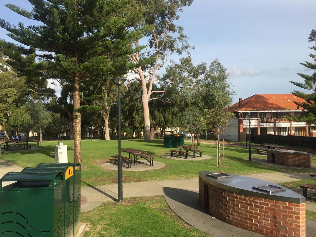 Applecross Village Apartment Perth Exterior foto
